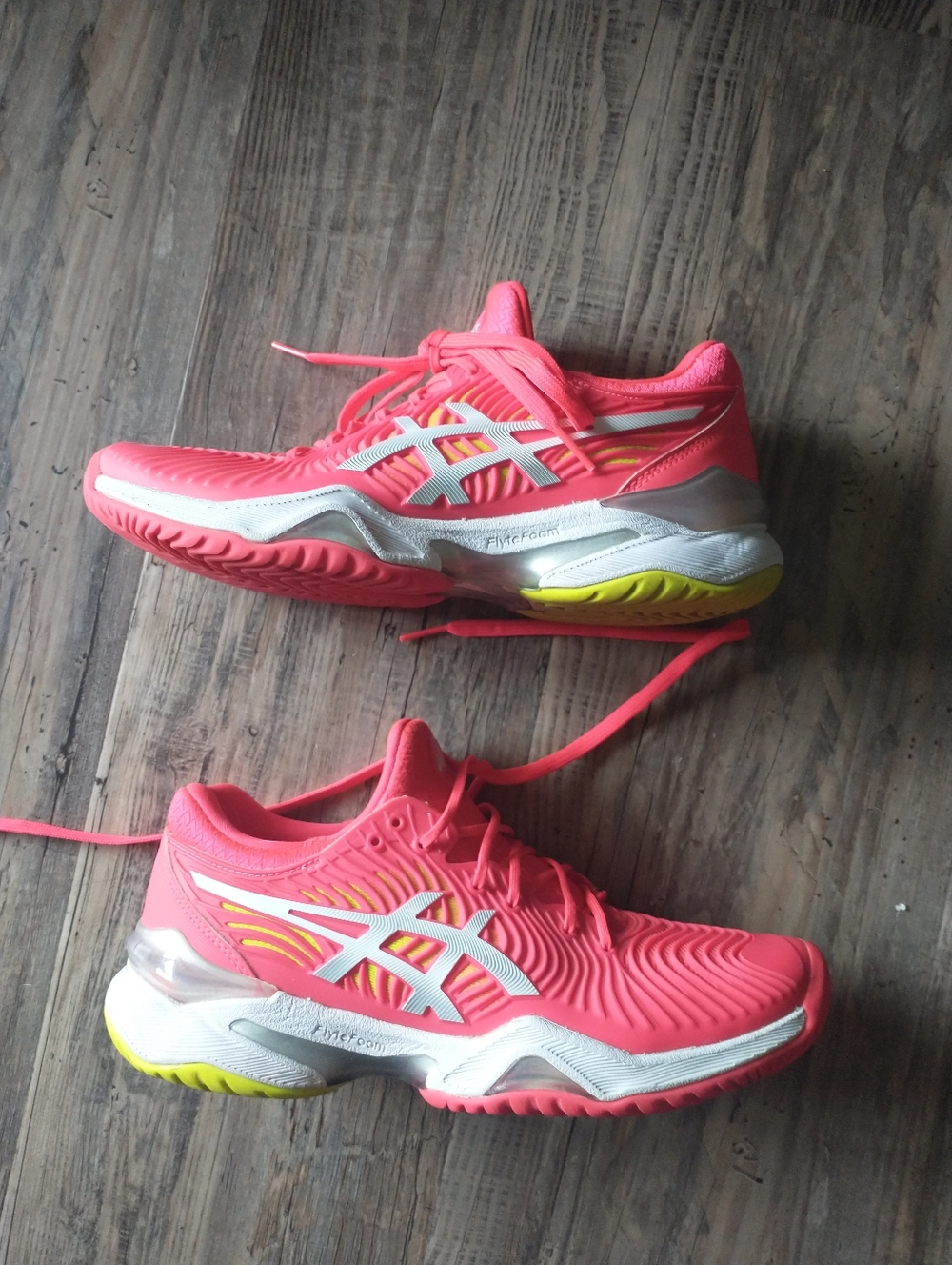 Asics Court FF